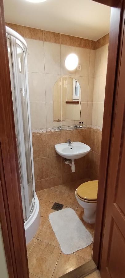Rózsakert Apartmanház Hajduszoboszlo Exterior foto