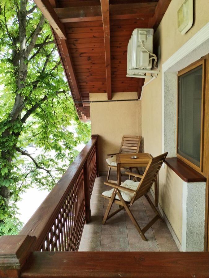 Rózsakert Apartmanház Hajduszoboszlo Exterior foto