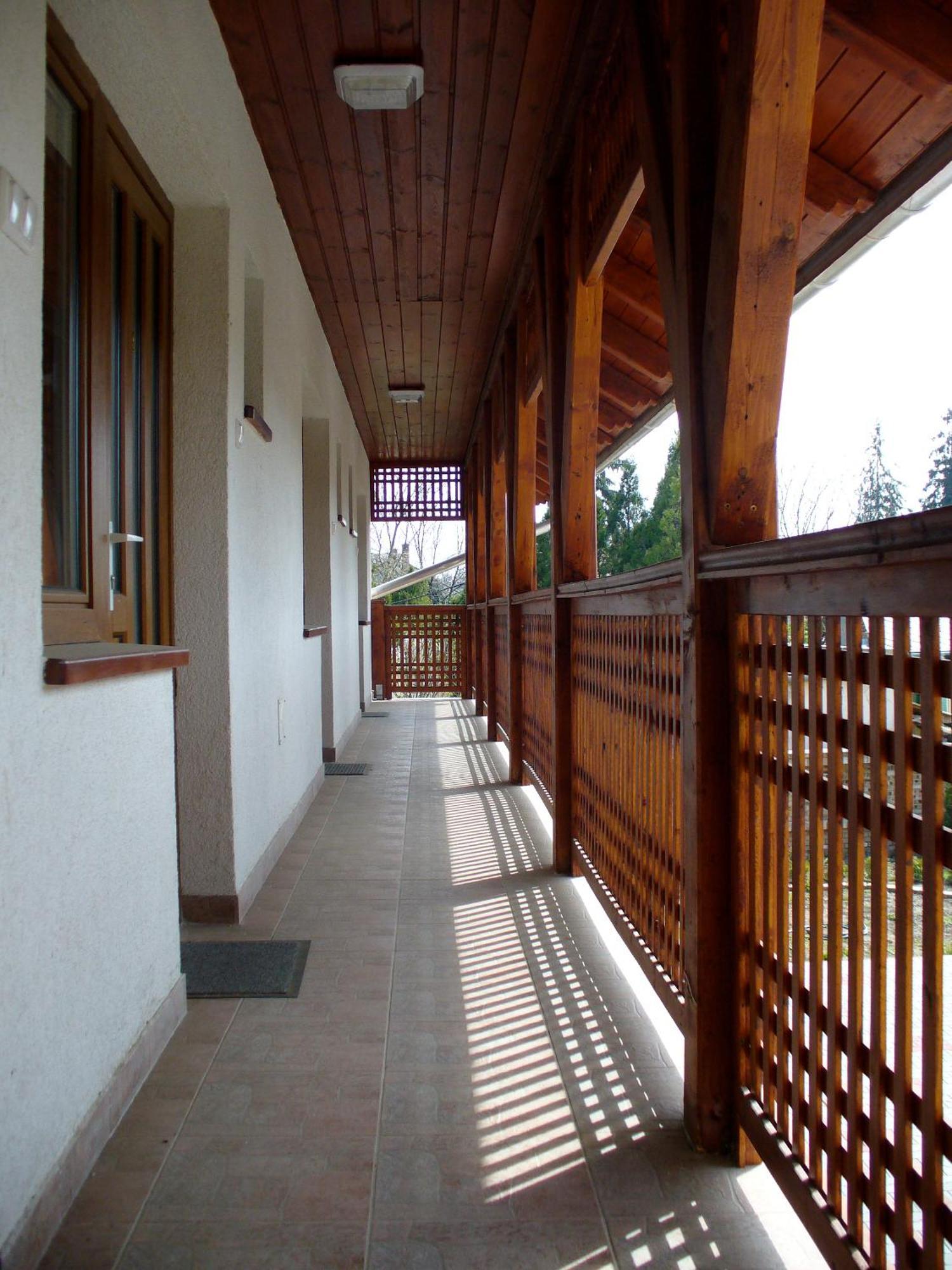 Rózsakert Apartmanház Hajduszoboszlo Exterior foto