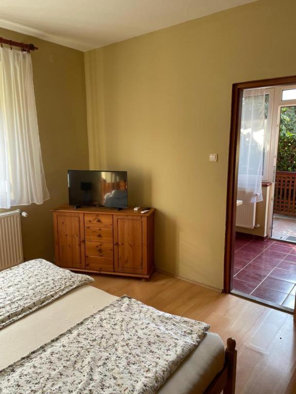Rózsakert Apartmanház Hajduszoboszlo Exterior foto