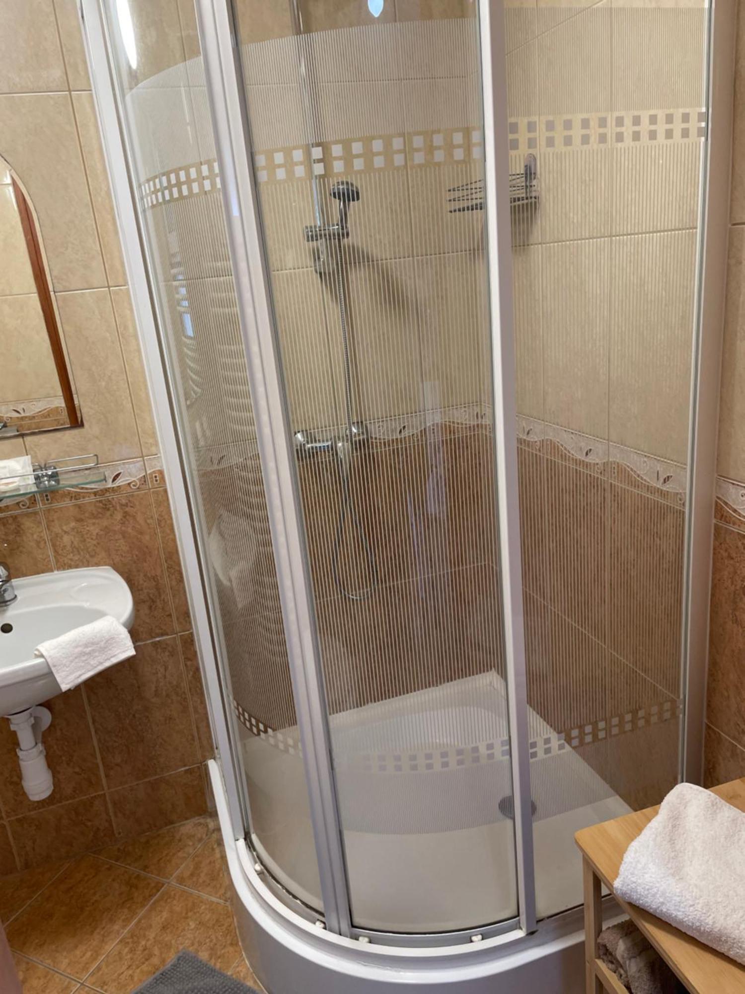 Rózsakert Apartmanház Hajduszoboszlo Exterior foto
