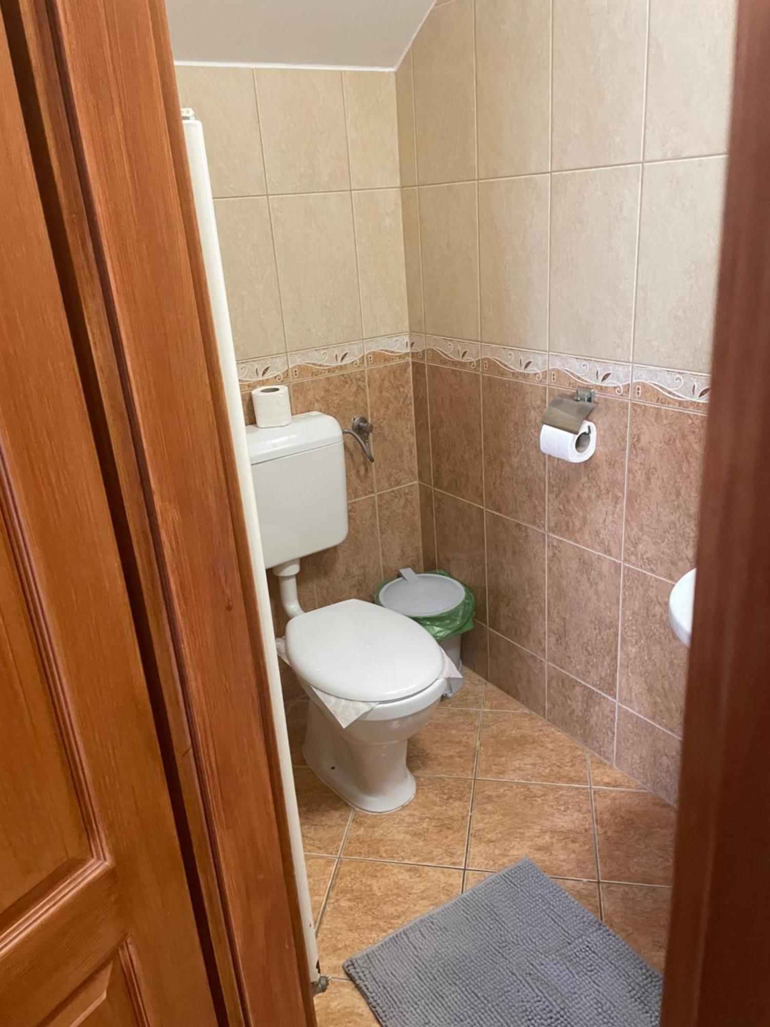 Rózsakert Apartmanház Hajduszoboszlo Exterior foto