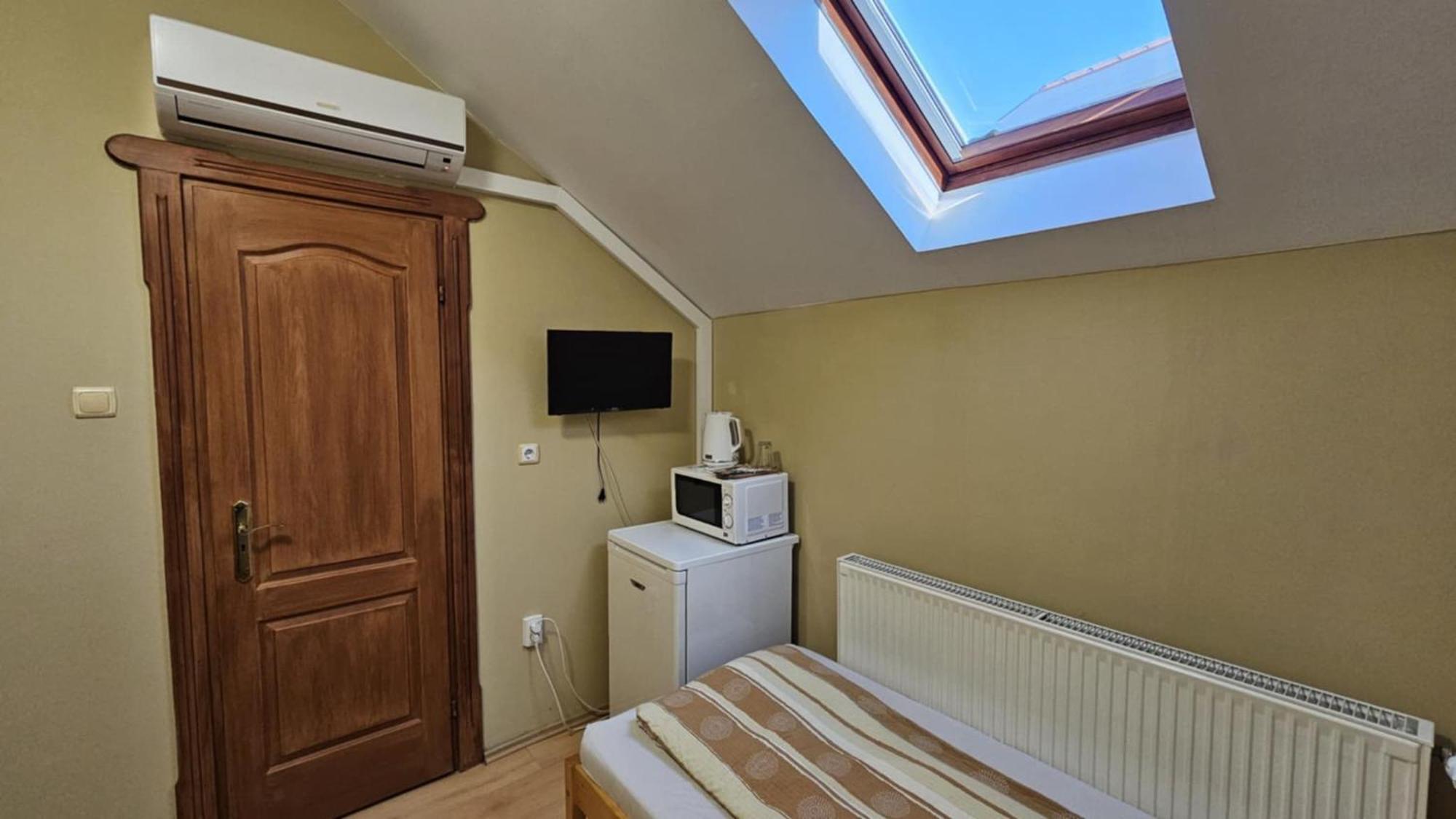 Rózsakert Apartmanház Hajduszoboszlo Exterior foto