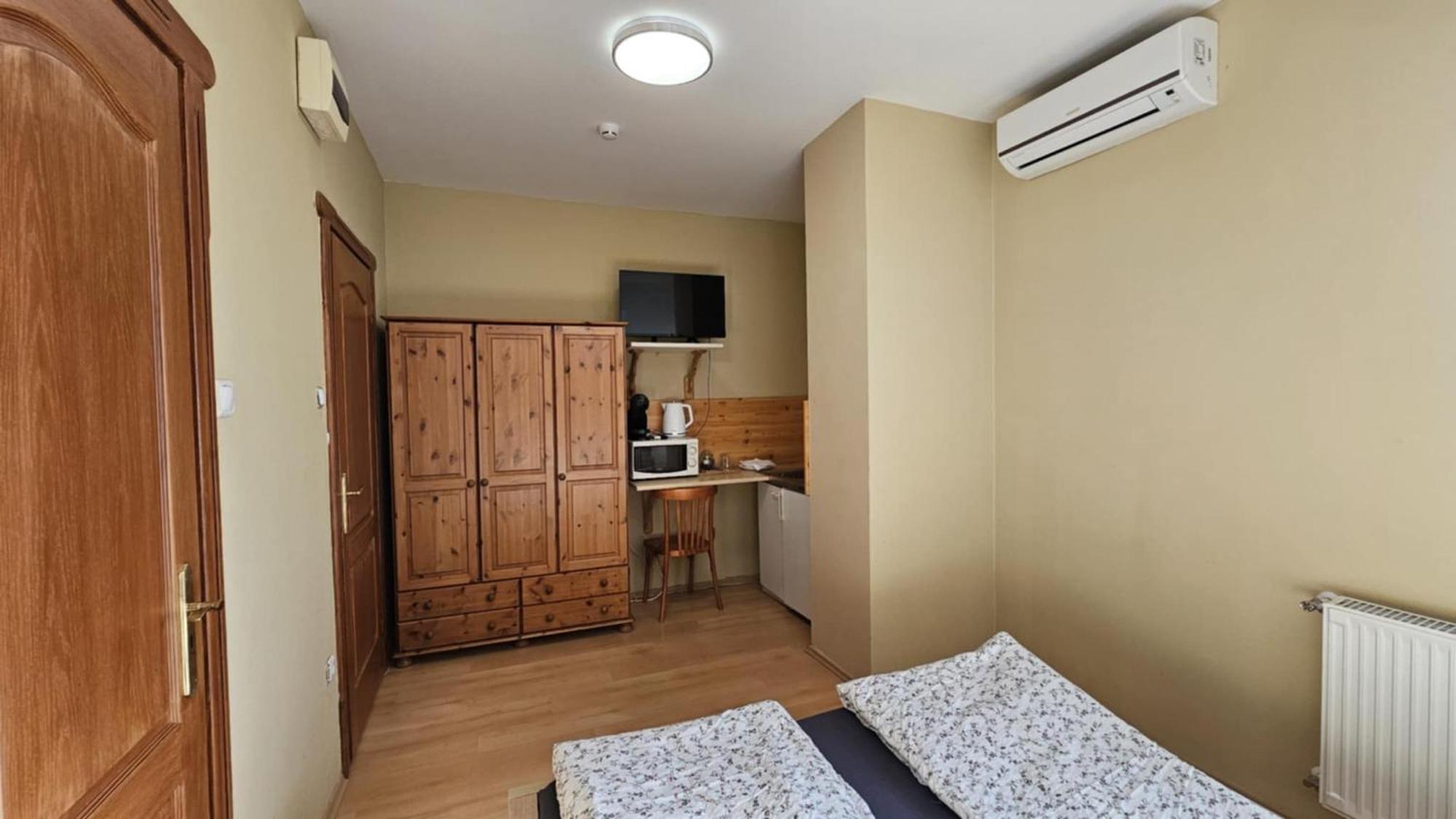 Rózsakert Apartmanház Hajduszoboszlo Exterior foto
