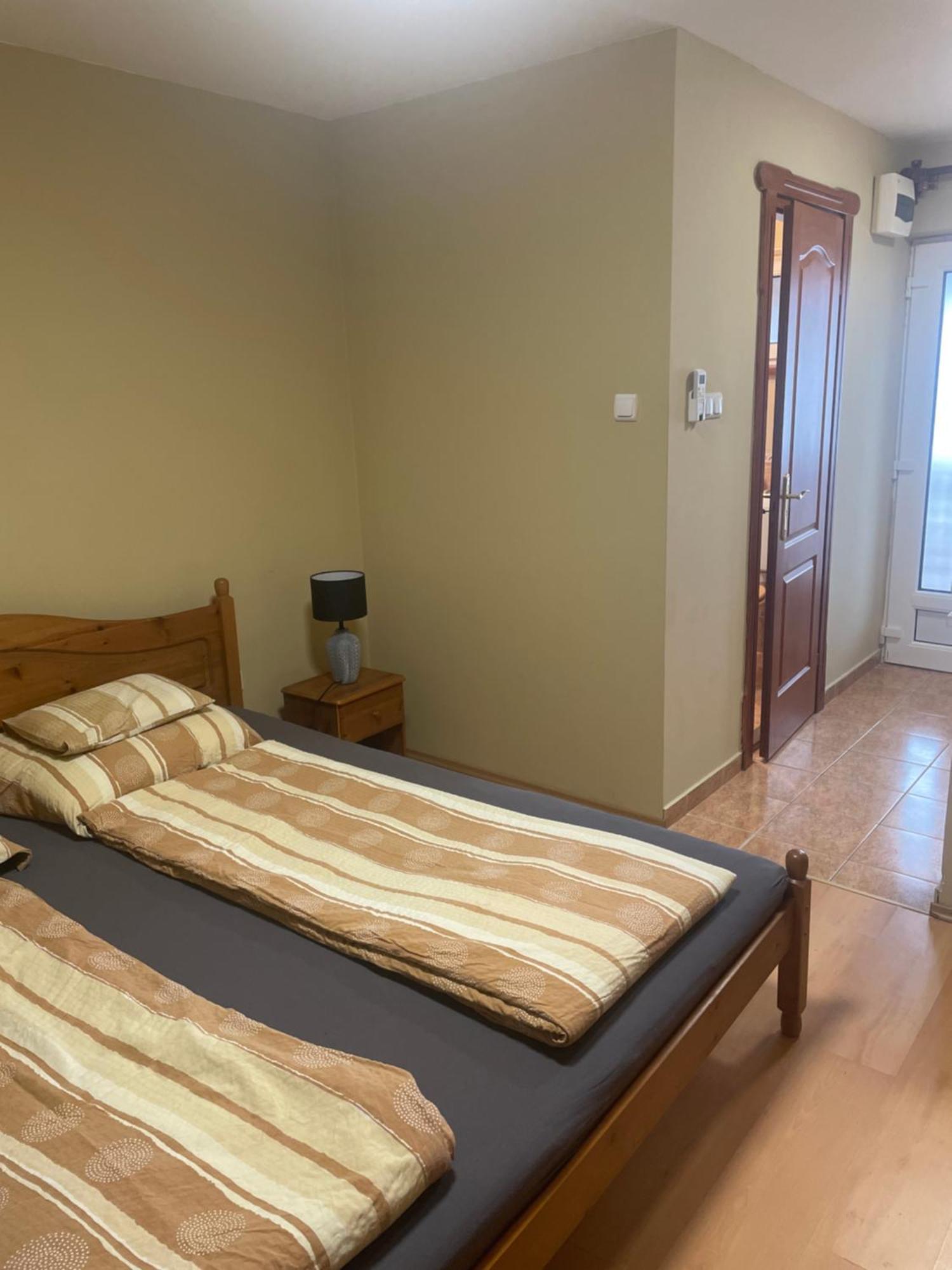 Rózsakert Apartmanház Hajduszoboszlo Exterior foto