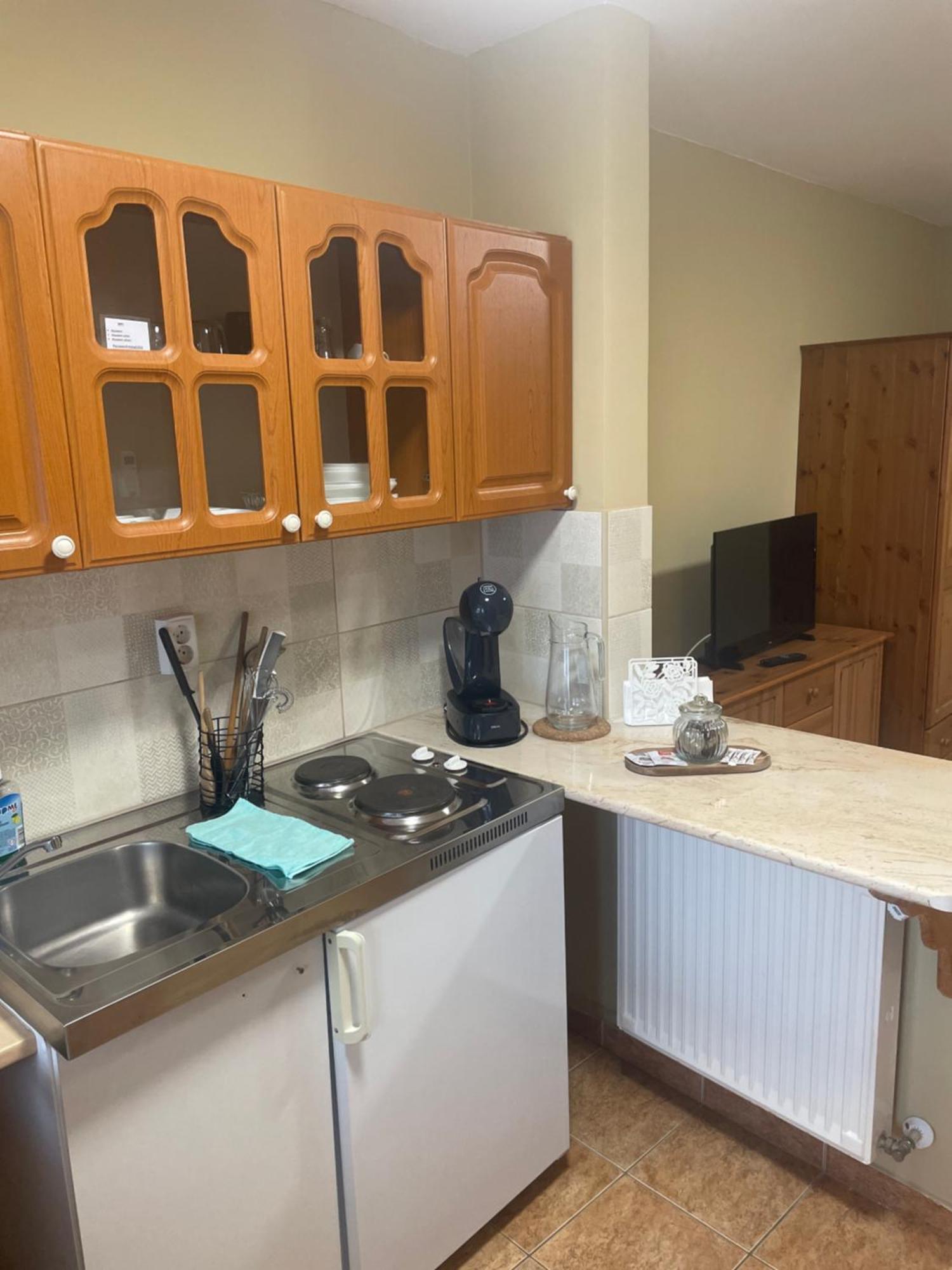 Rózsakert Apartmanház Hajduszoboszlo Exterior foto